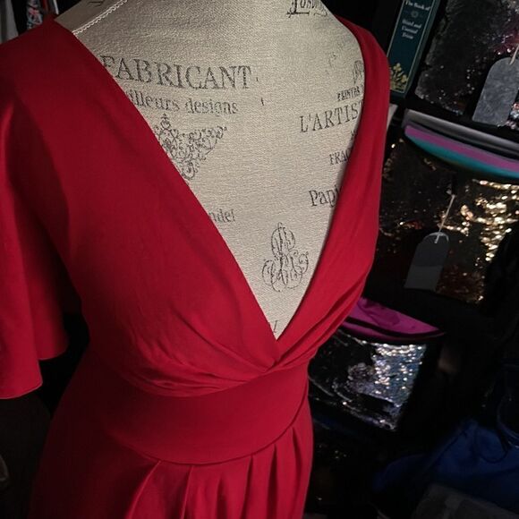 Flutter-sleeve red hot plus size twist back midi pleated gathered dress/ 3/4 - Picture 8 of 11